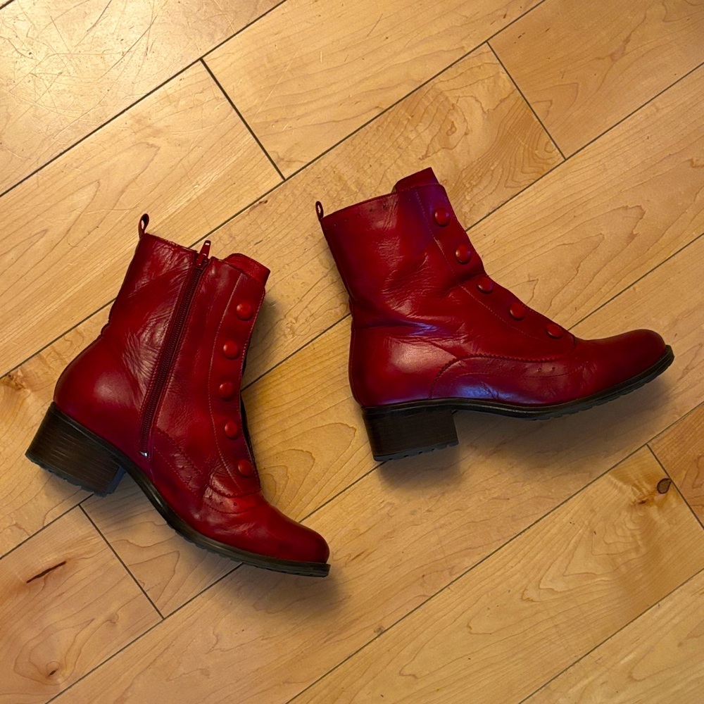 Worn a handful of times, Miz Mooz Red Leather  Jozie Ankle Boots